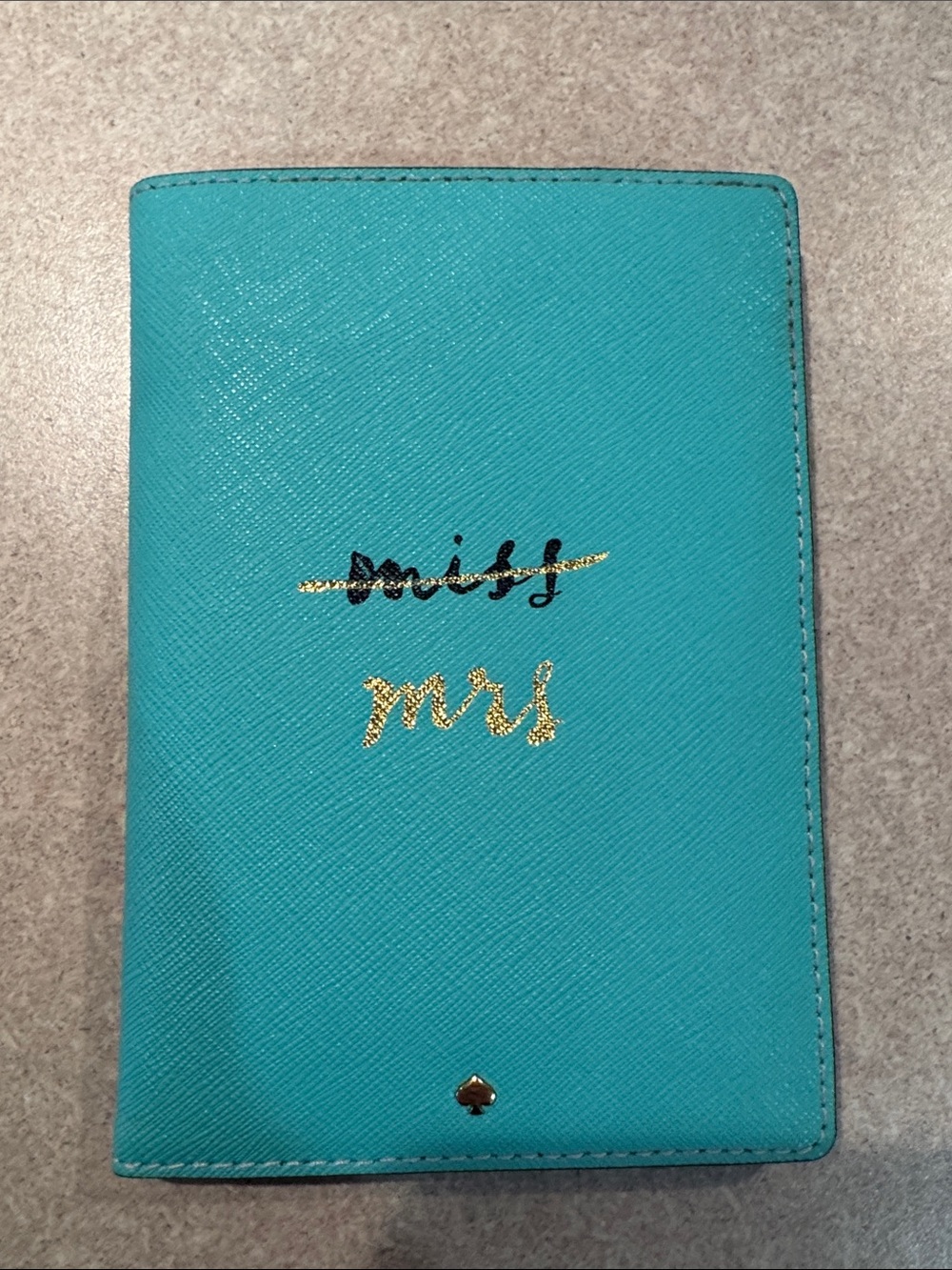 Kate Spade passports holder